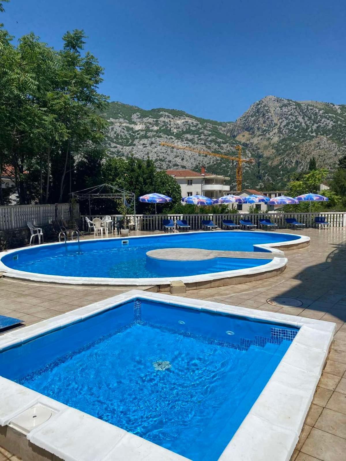 Apartman Mia Risan Exterior photo